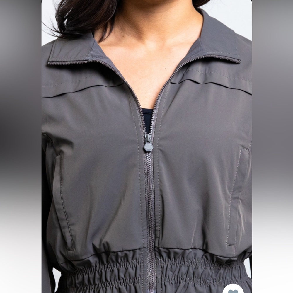 Modiv limitless jacket